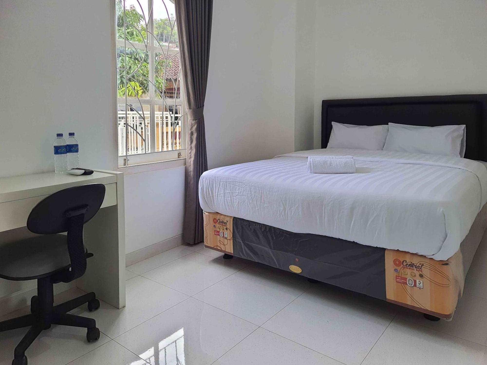 Reddoorz Syariah At Jalan Godean Hotel Ngabean ภายนอก รูปภาพ